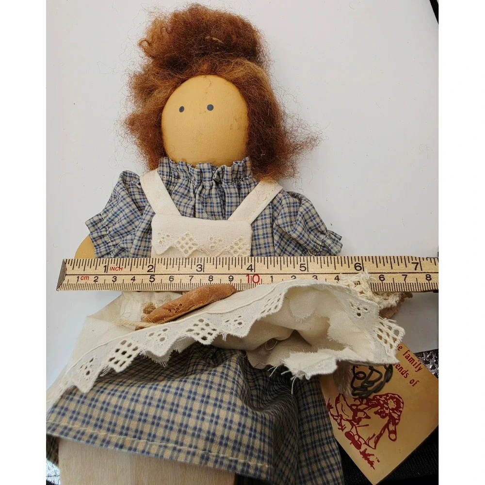 Lizzie High vtg 1989